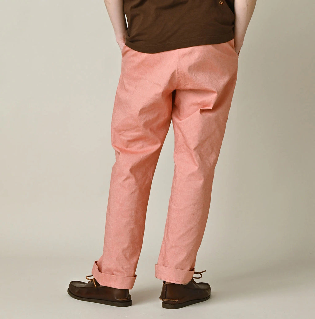 Cotton Linen OX Stretch Crosby Slacks Male Model