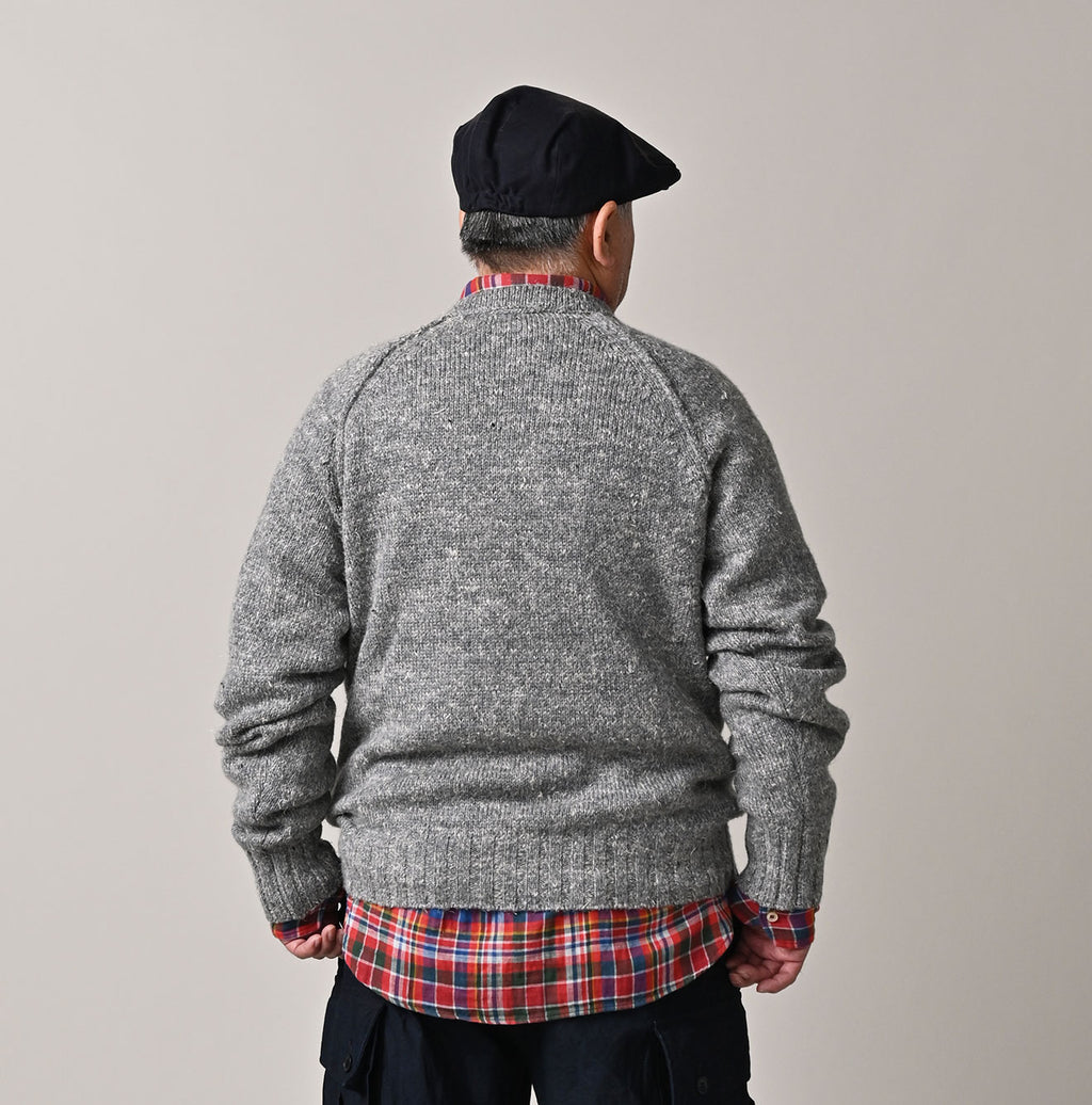 Cashmere Linen Raglan Sleeve Sweatshirt MEN Male Model