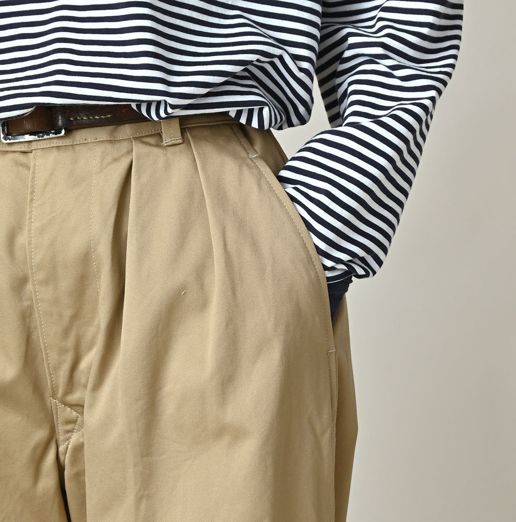 Double Thread Chino Charlotte Baggy Detail