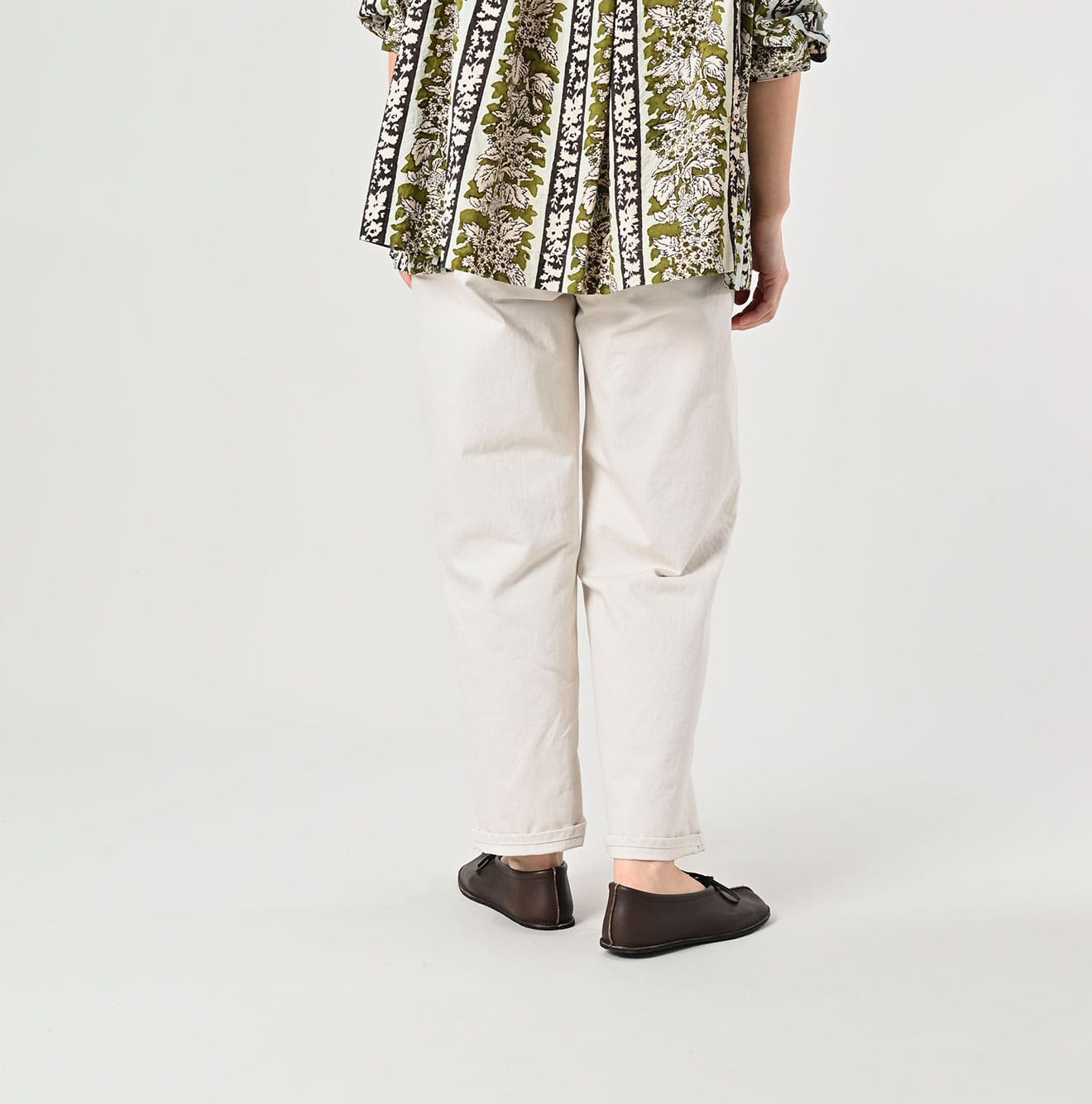 Rye Mugi Denim Charlotte 5 White Female Model