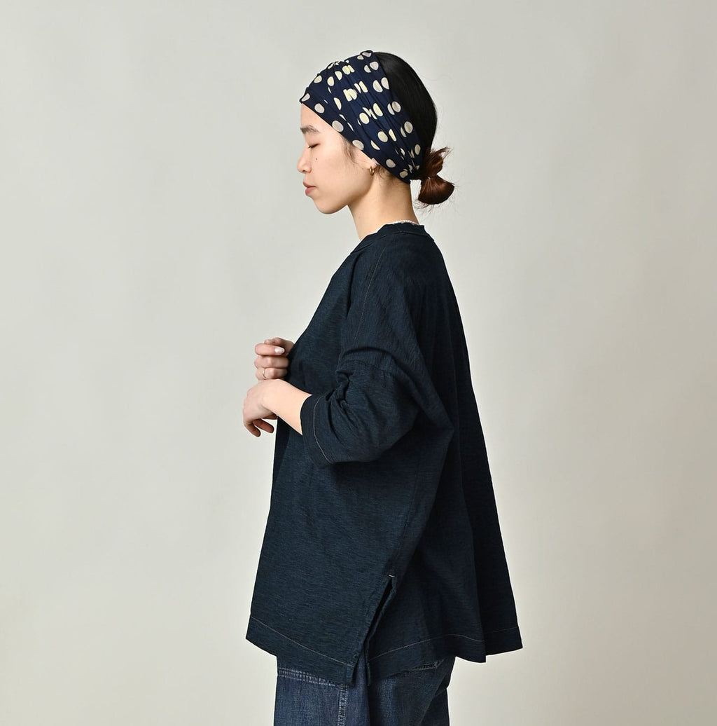 Indigo Tenjiku Big Slit T-shirt Female Model