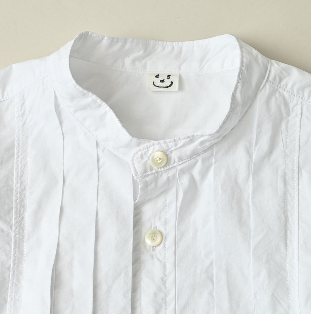 Supima Batiste Tuck Stand Collar Shirt Detail