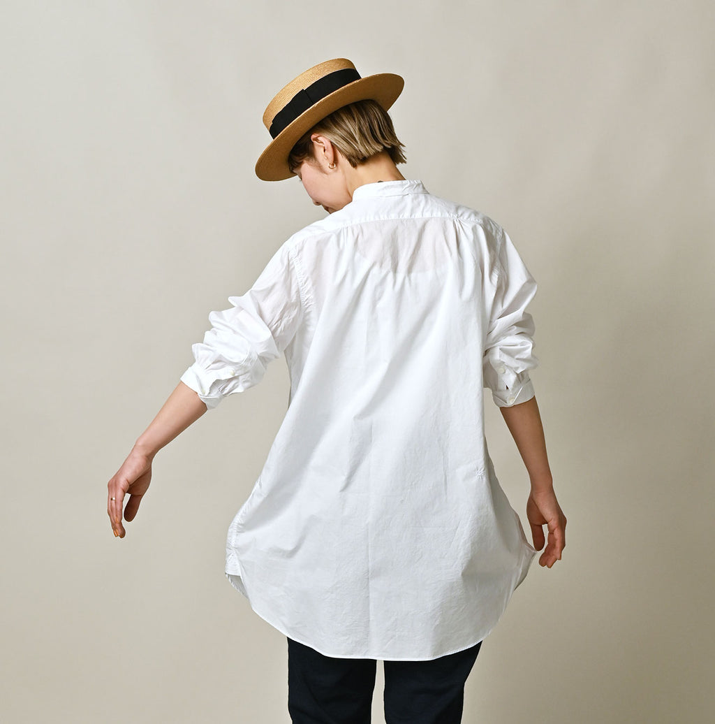 Supima Batiste Tuck Stand Collar Shirt Female Model