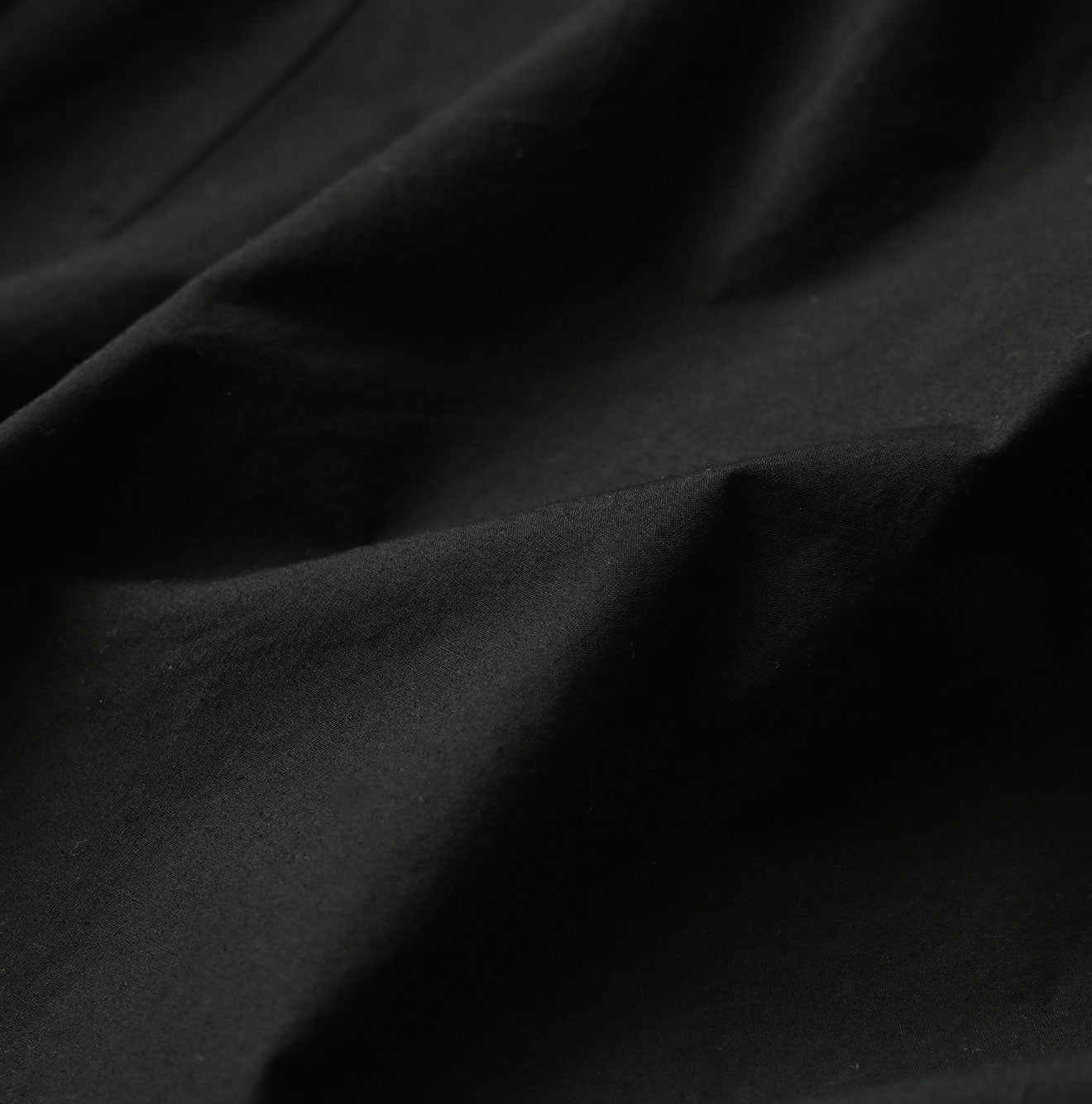 Supima Batiste Tuck Stand Collar Shirt Detail