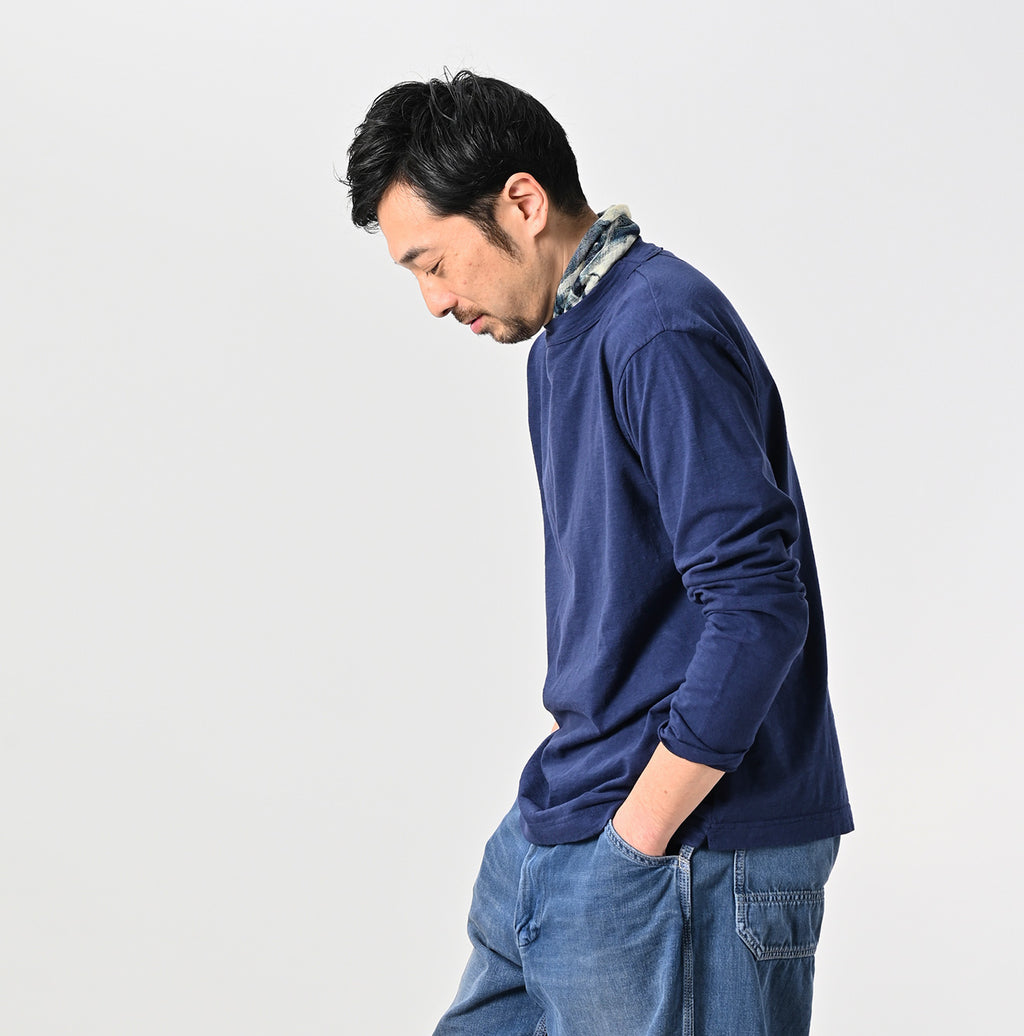 Long Sleeve 908 45 Star T-shirt Male Model