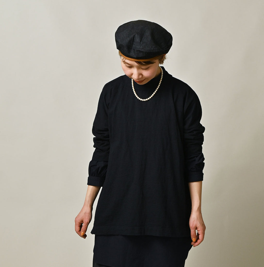 Indigo Tenjiku Big Slit T-shirt Female Model