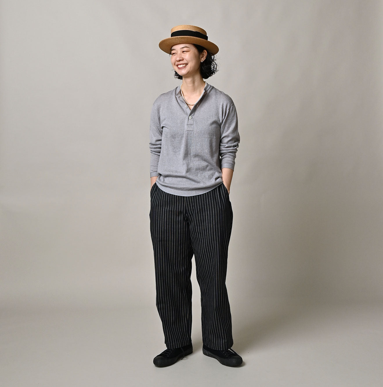 Whole Super Gauze 908 Henley Female Model