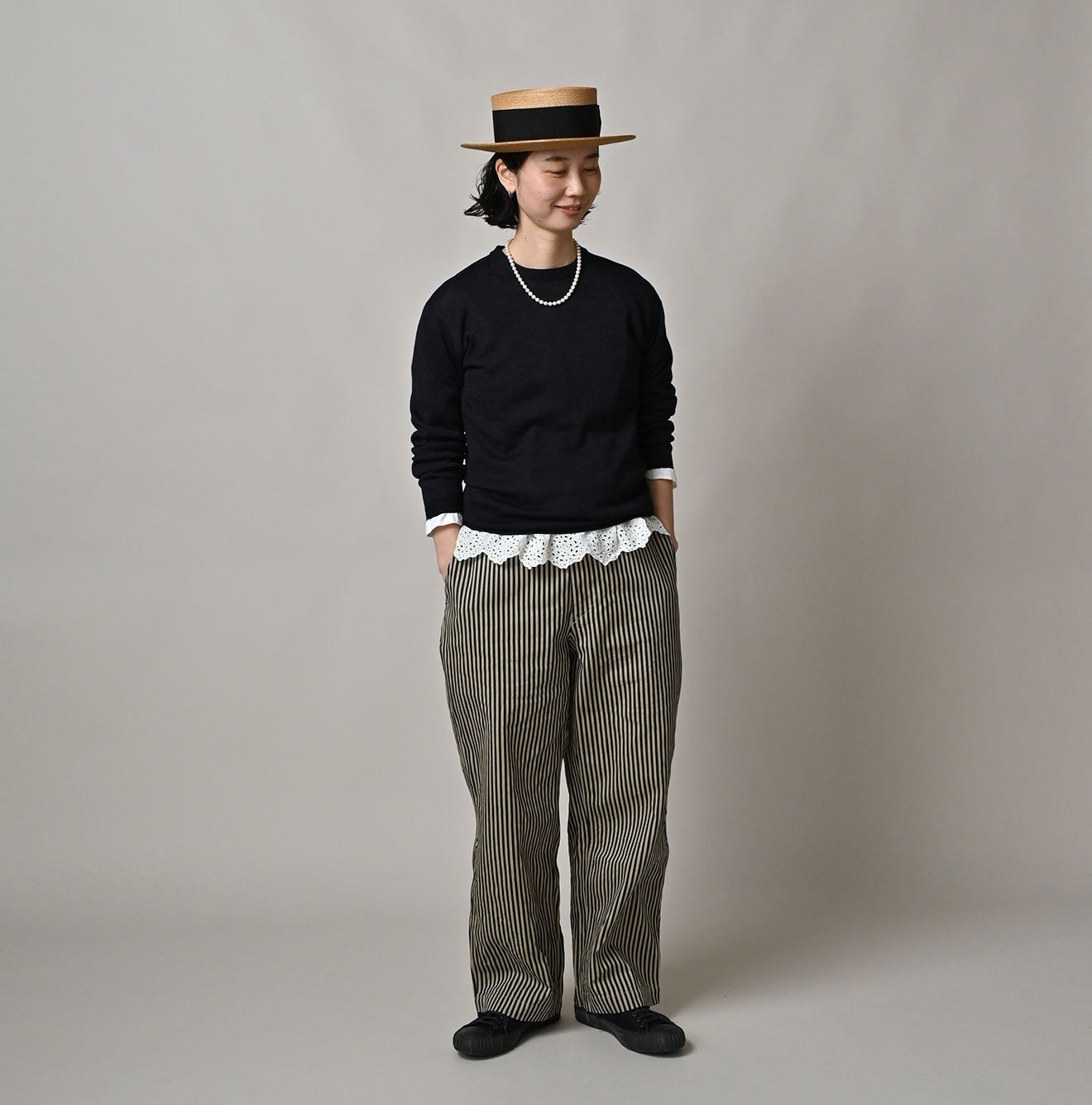 Indigo Whole Super Gauze 908 Crew Female Model