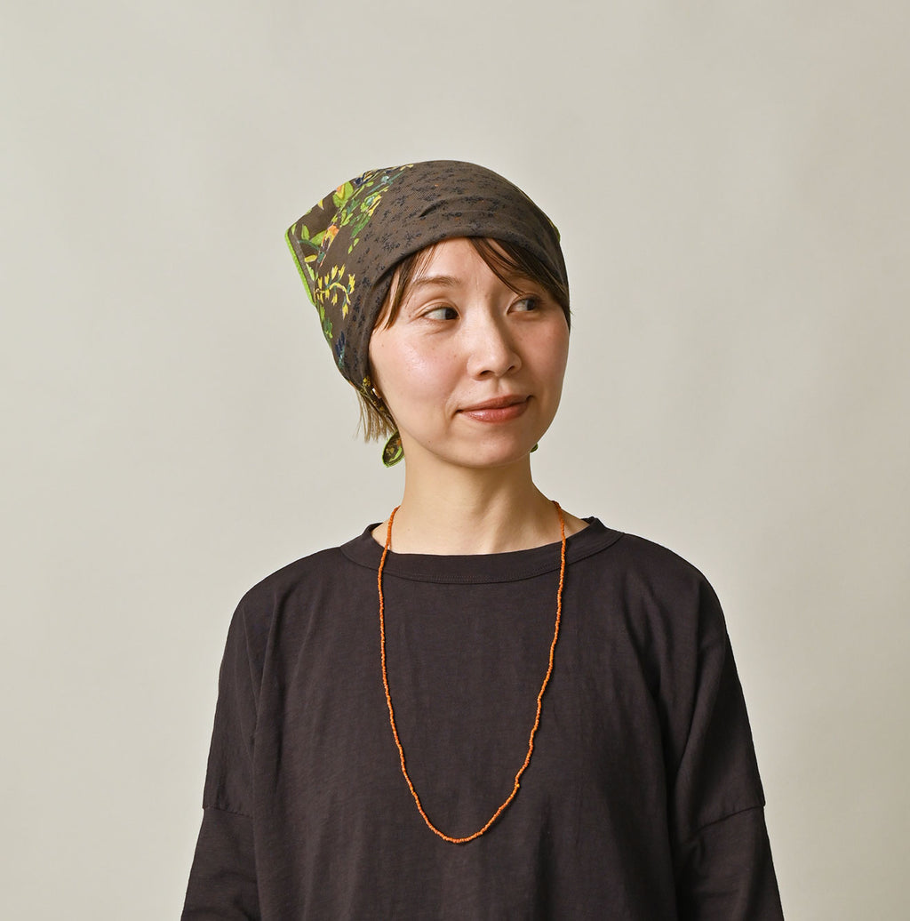 Supima Aya Patch Flower Bandana Female Model