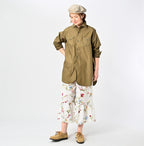 Thin Back Satin 908 Gacha-Pocket Shirt Female Model