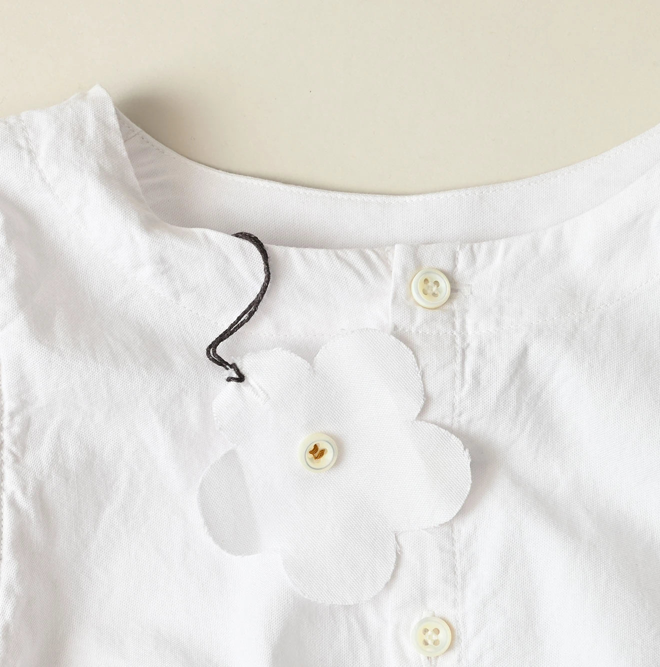 504 OX Puff Blouse Detail