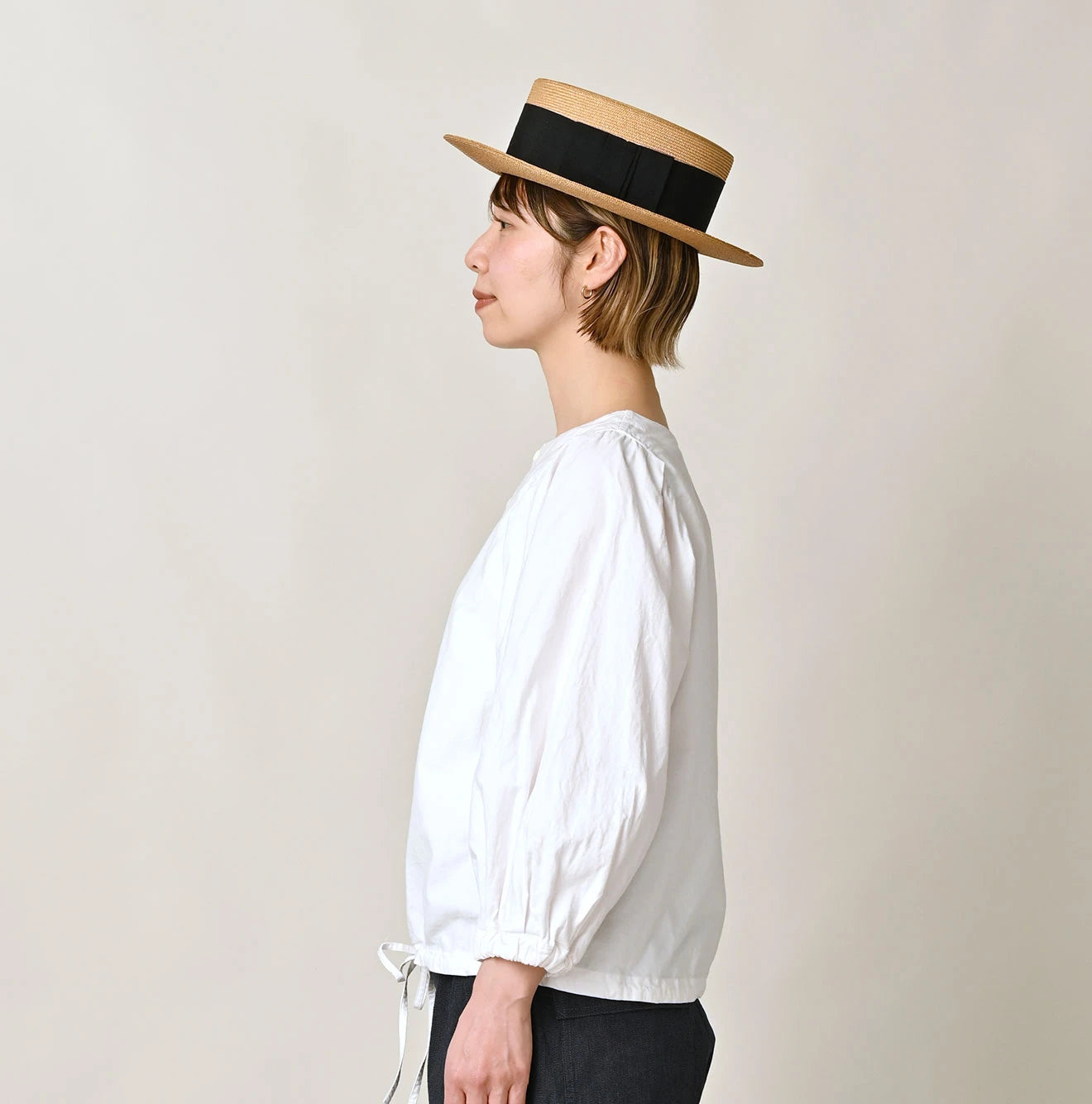 504 OX Puff Blouse Female Model