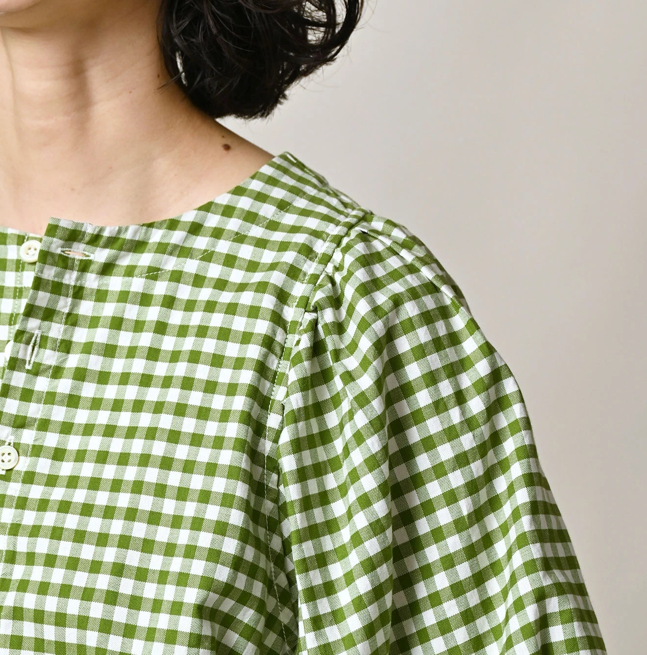 504 OX Puff Blouse Pink Gingham Detail