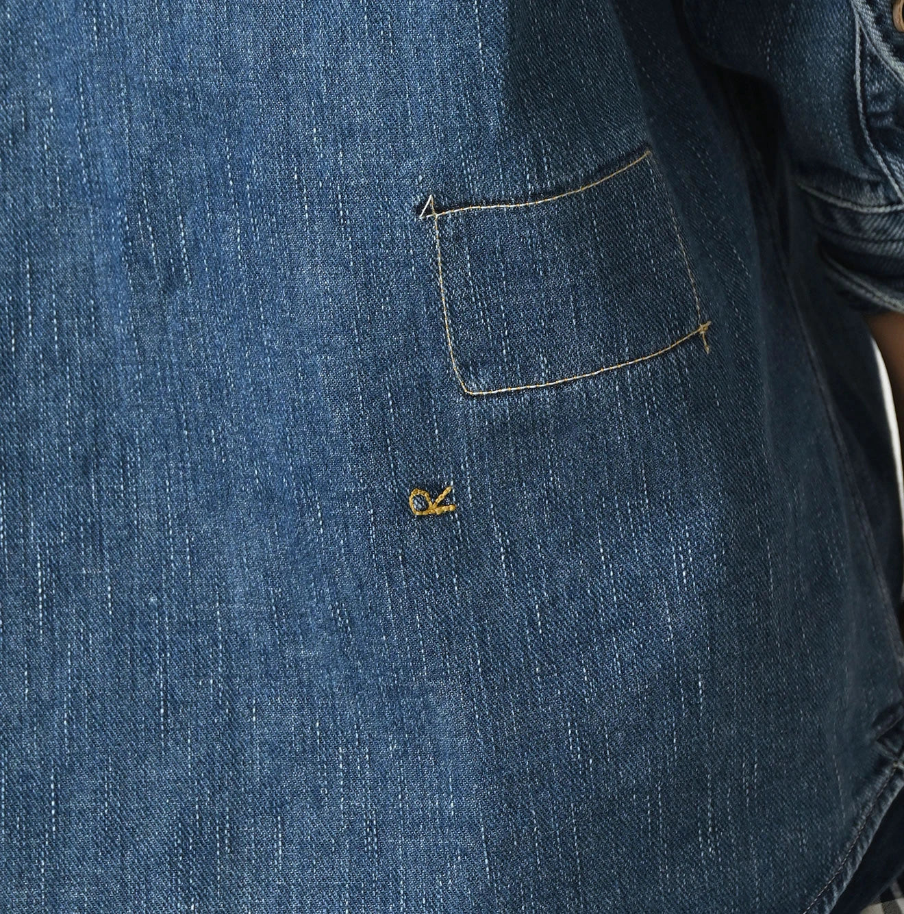 45 Petit Denim 908 8-knot Shirt Distressed Detail