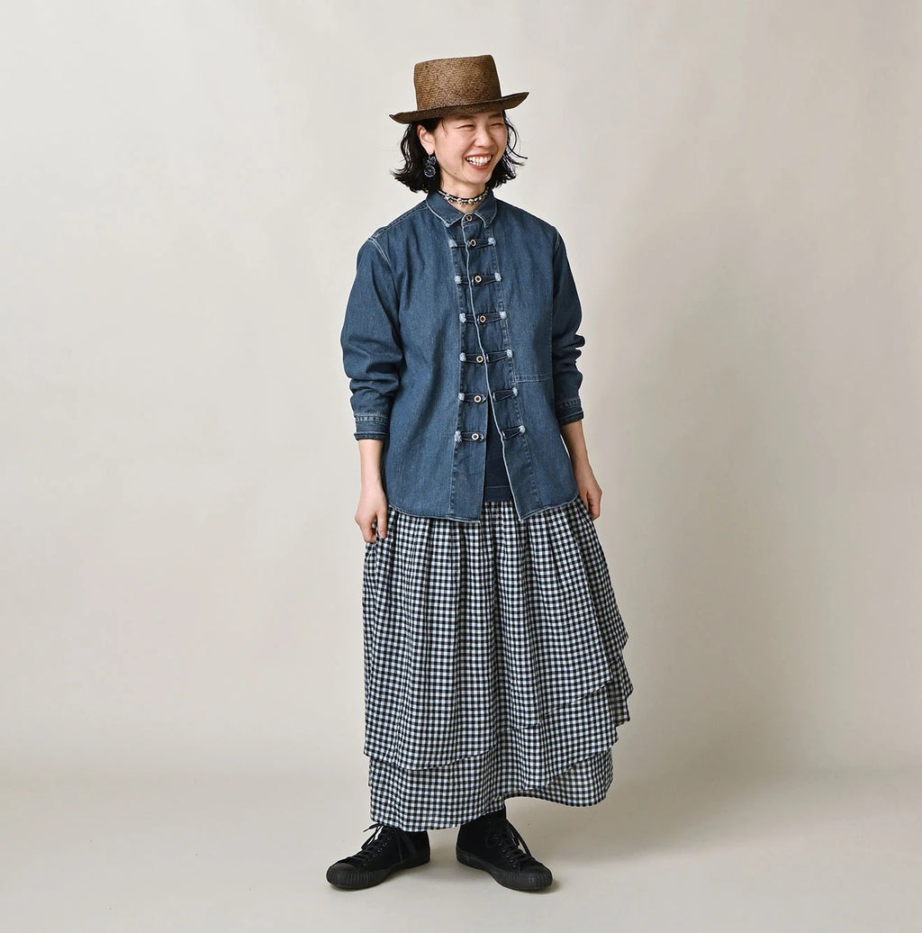 45 Petit Denim 908 8-knot Shirt Distressed Female Model