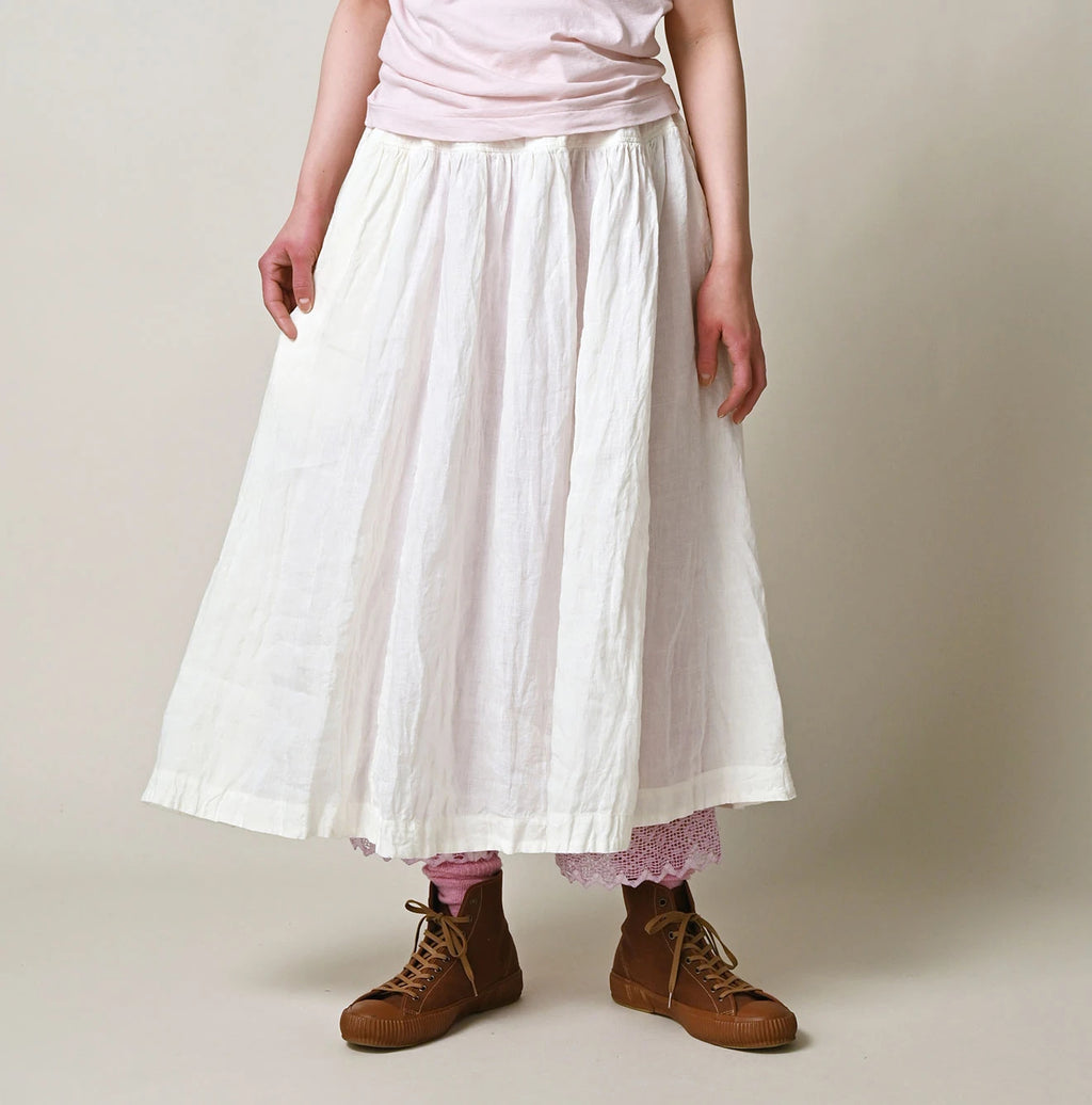 Indian Linen Easy Gather Kushukushu Skirt Female Model