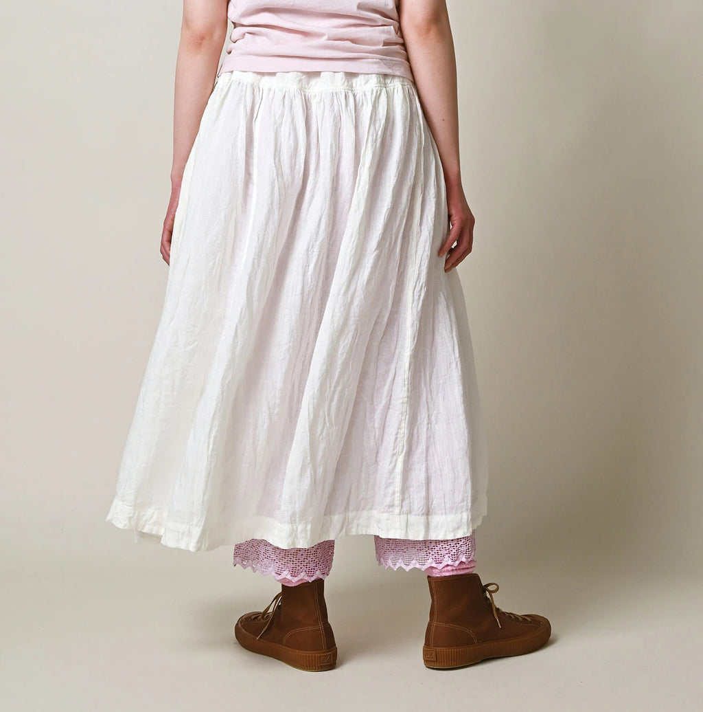 Indian Linen Easy Gather Kushukushu Skirt Female Model