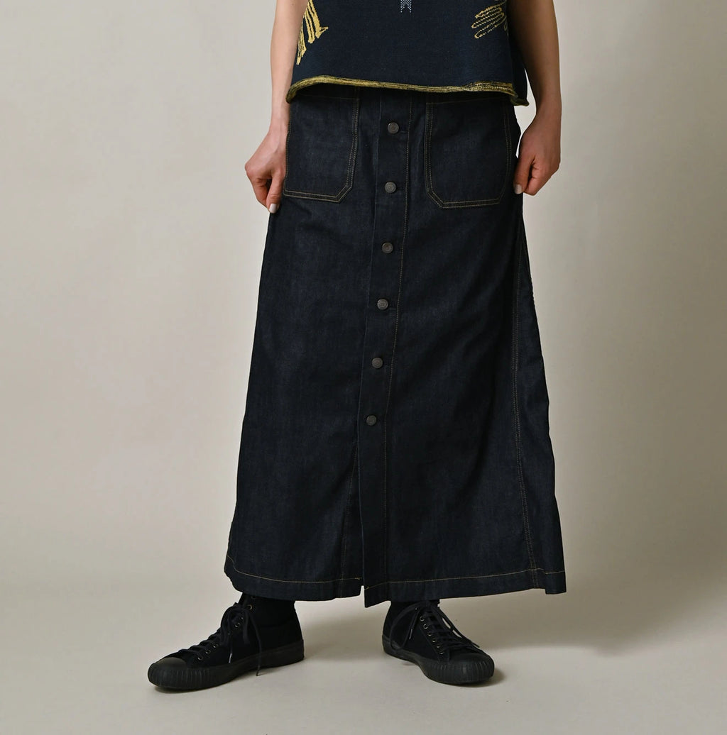 Mugihiko Denim Bell Skirt Nou Female Model