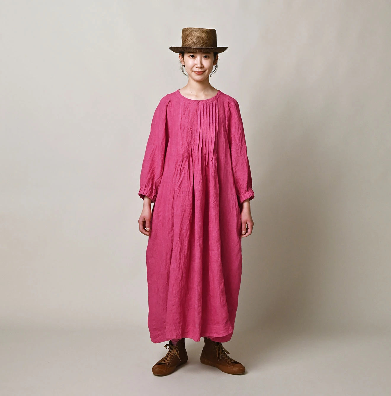 45 Plant Dyed Indian Linen Tuck Dress Female Model