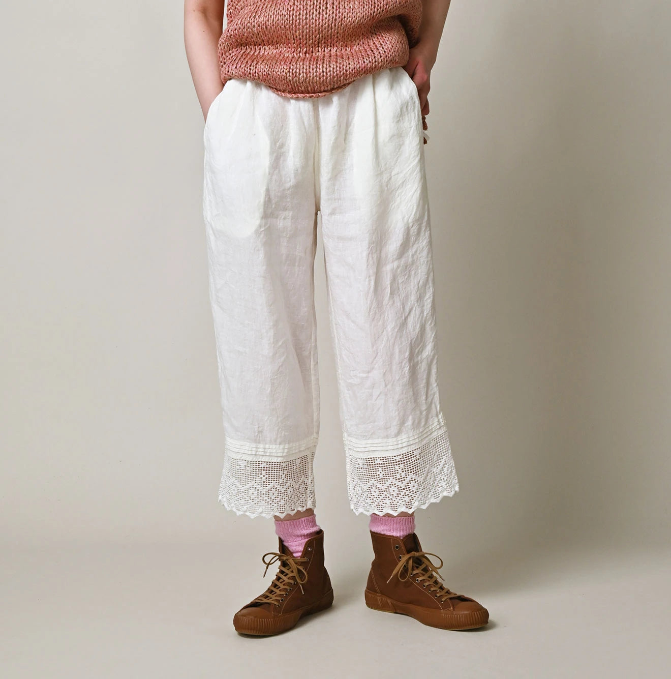 Indian Linen Petit Pants Female Model