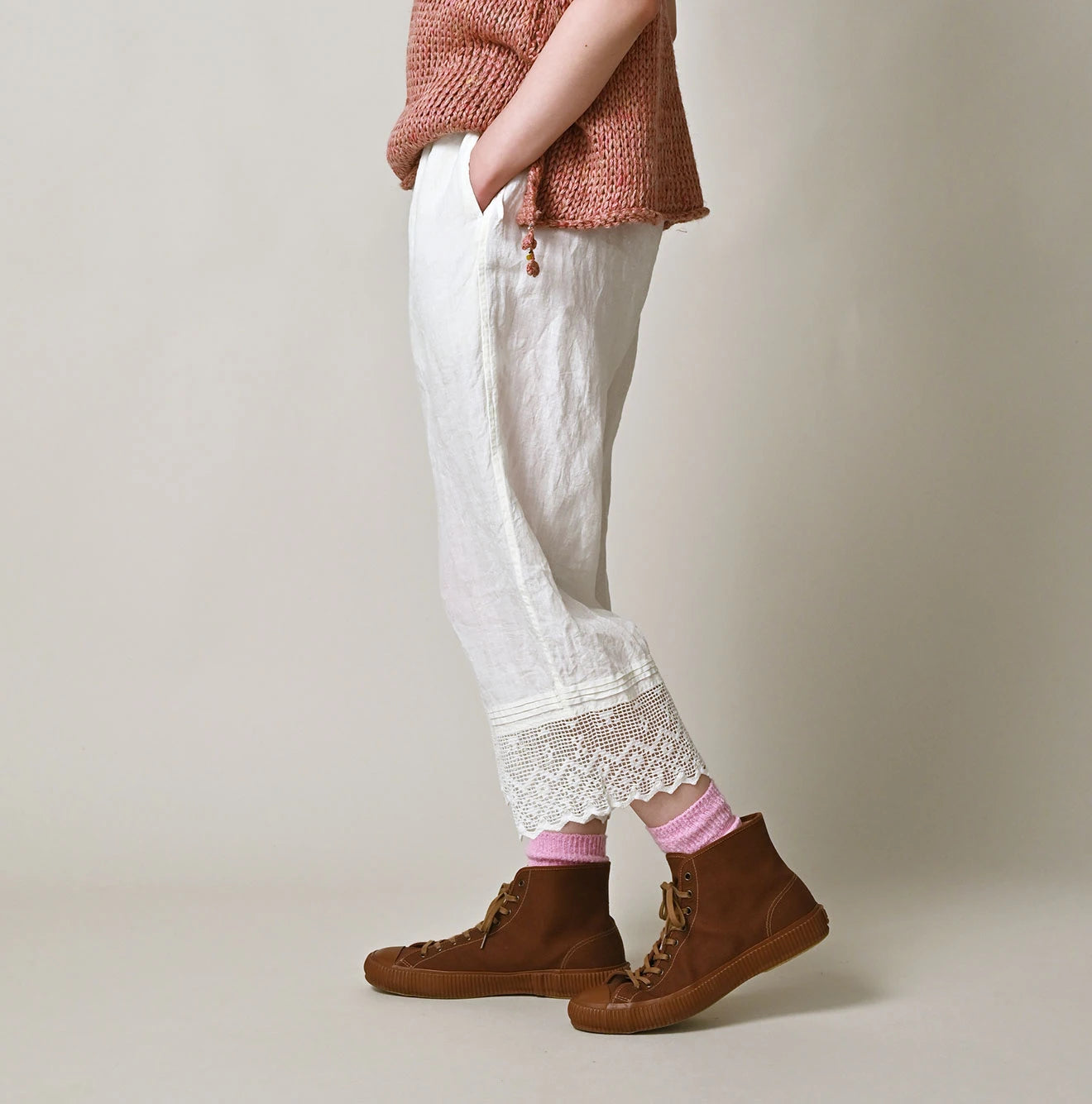 Indian Linen Petit Pants Female Model