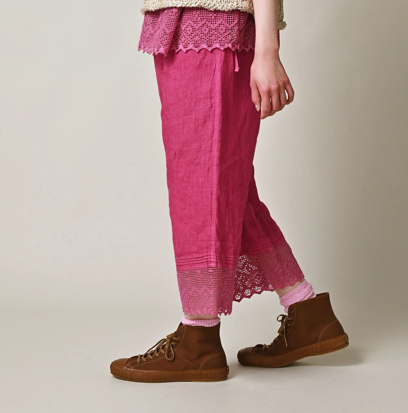 45 Plant Dyed Indian Linen Petit Pants Female Model