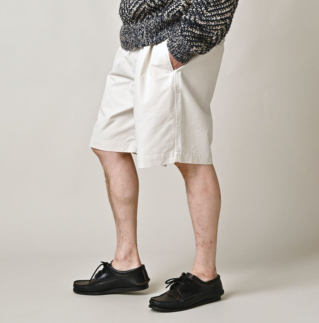 High Density Duck 908 Peg Short Pants Male Model