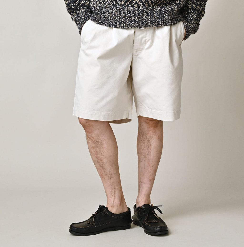 High Density Duck 908 Peg Short Pants Male Model