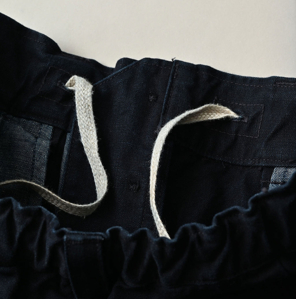 Indigo High Density Duck 908 Peg Short Pants Detail
