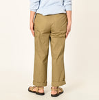 Usu Komitsudo Gaba Cotton Charotte Pants Female Model