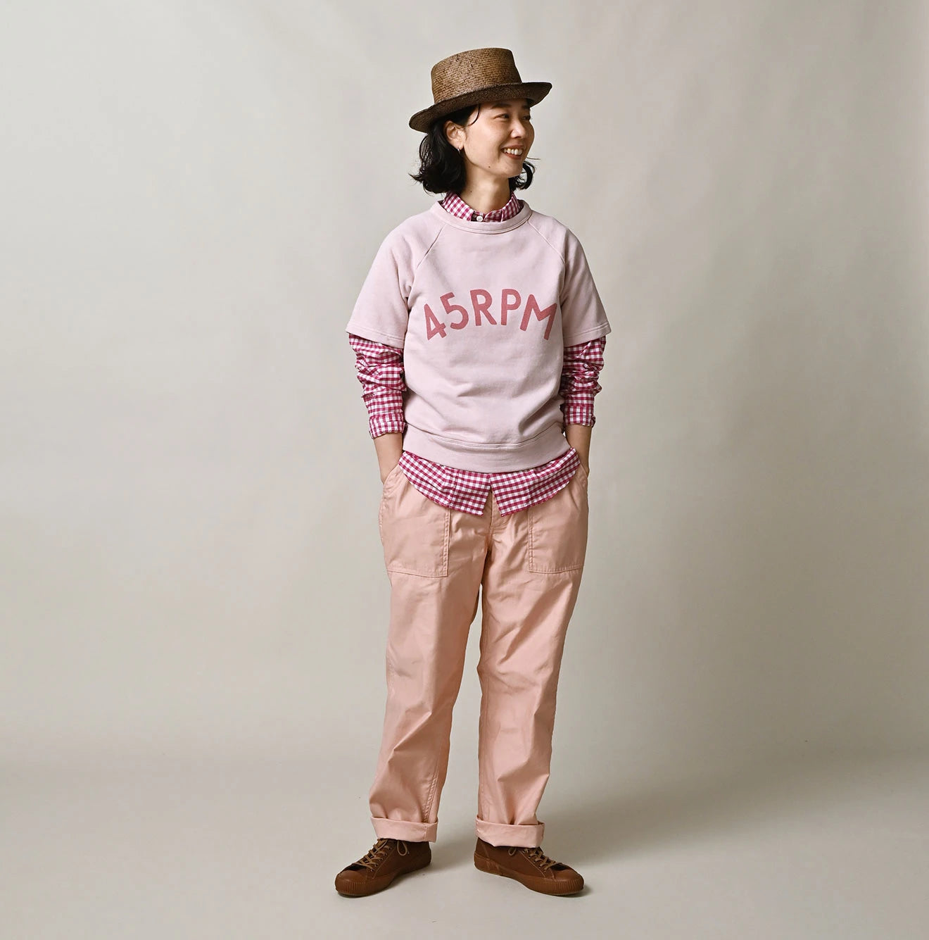 Thin Back Satin 908 Baker Pants Female Model