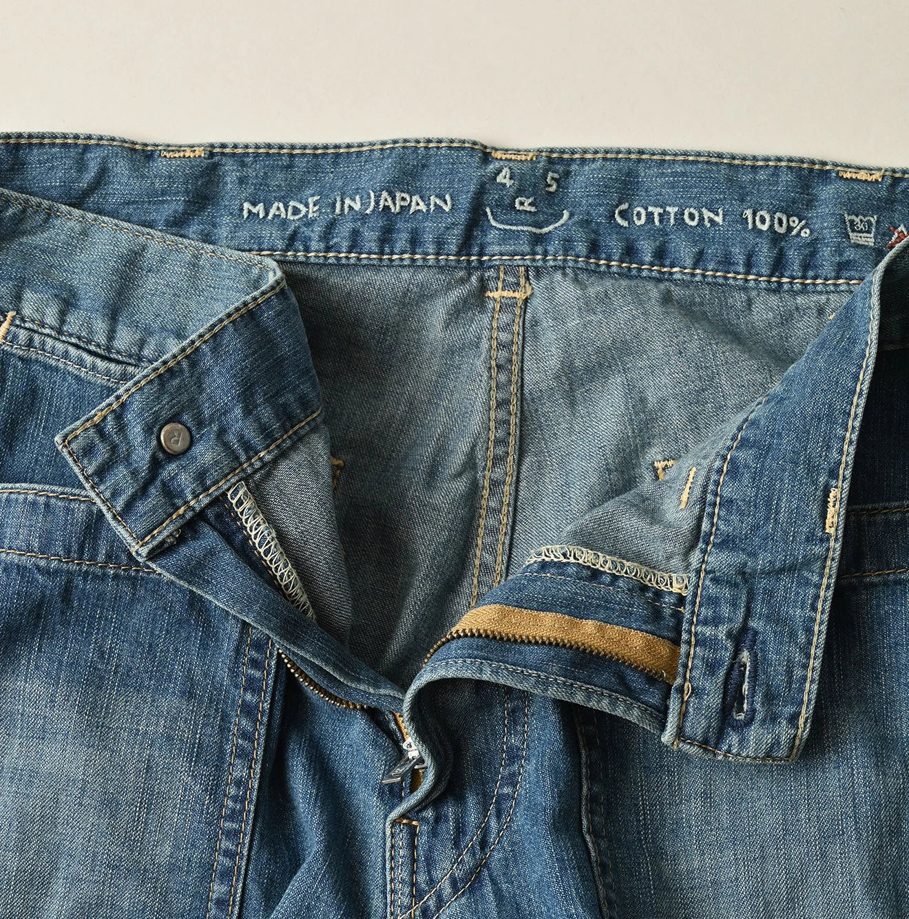 Mugihiko Denim Hippie Bachihime Tan Detail