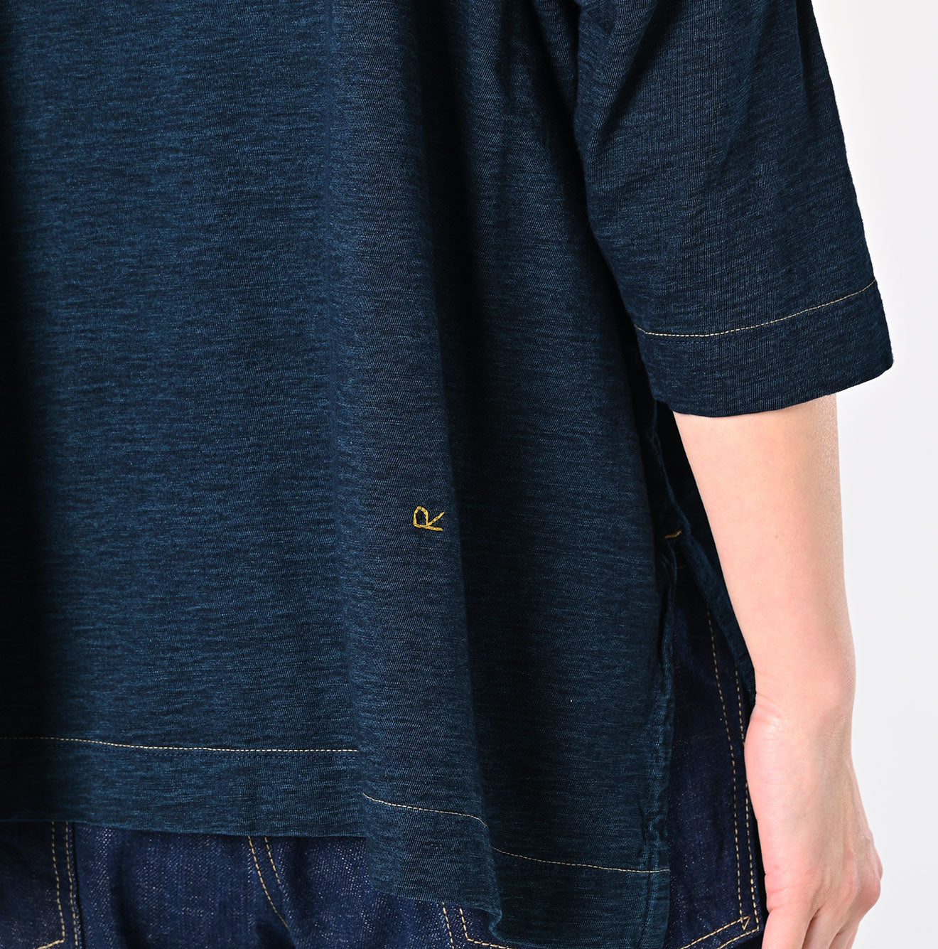 Indigo Tenjiku Big Slit T-shirt Nou Detail