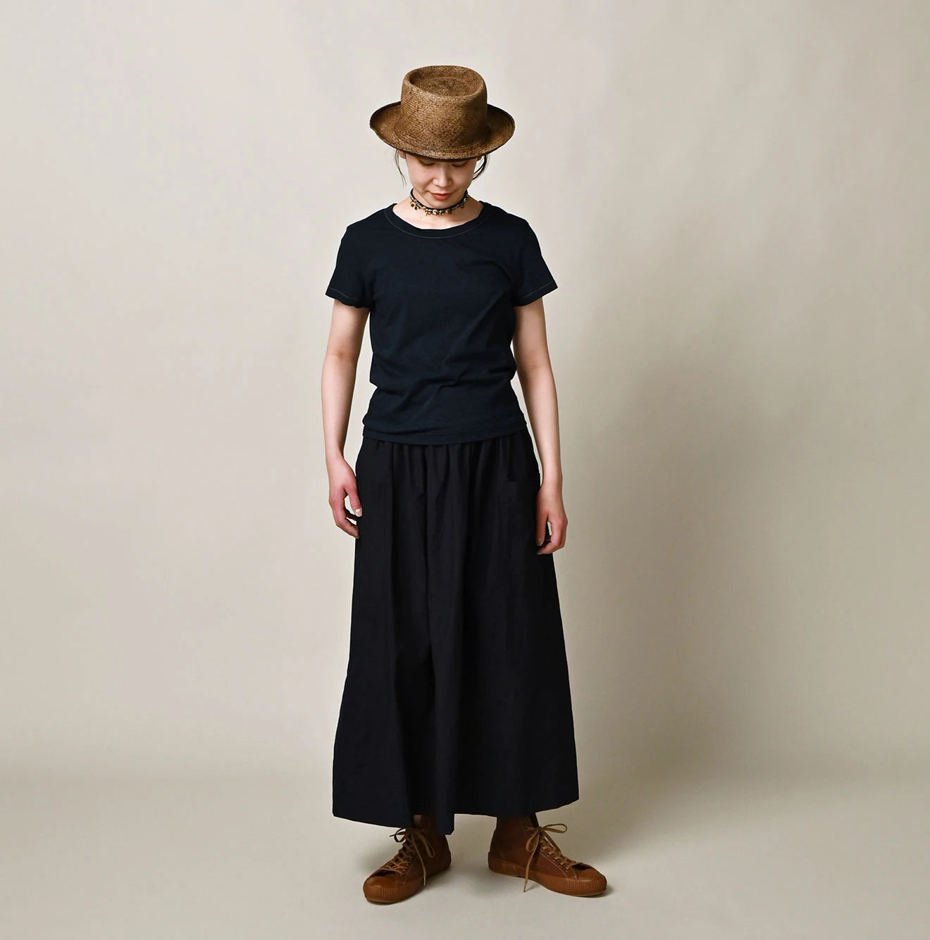 Indigo Thin Tenjiku Petit T-shirt Female Model