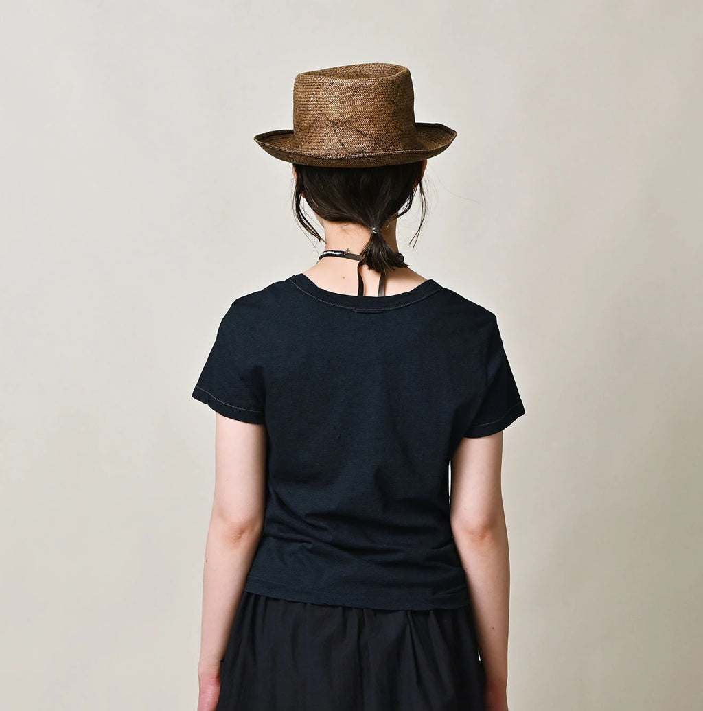Indigo Thin Tenjiku Petit T-shirt Female Model