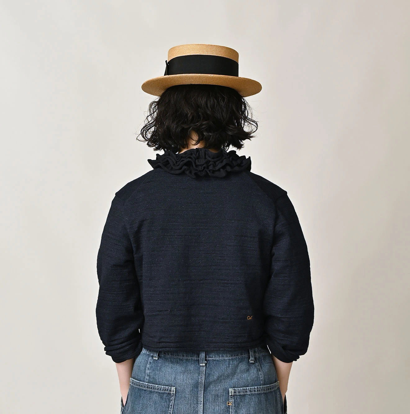 Indigo Dekoboko Knitsew Bolero Female Model