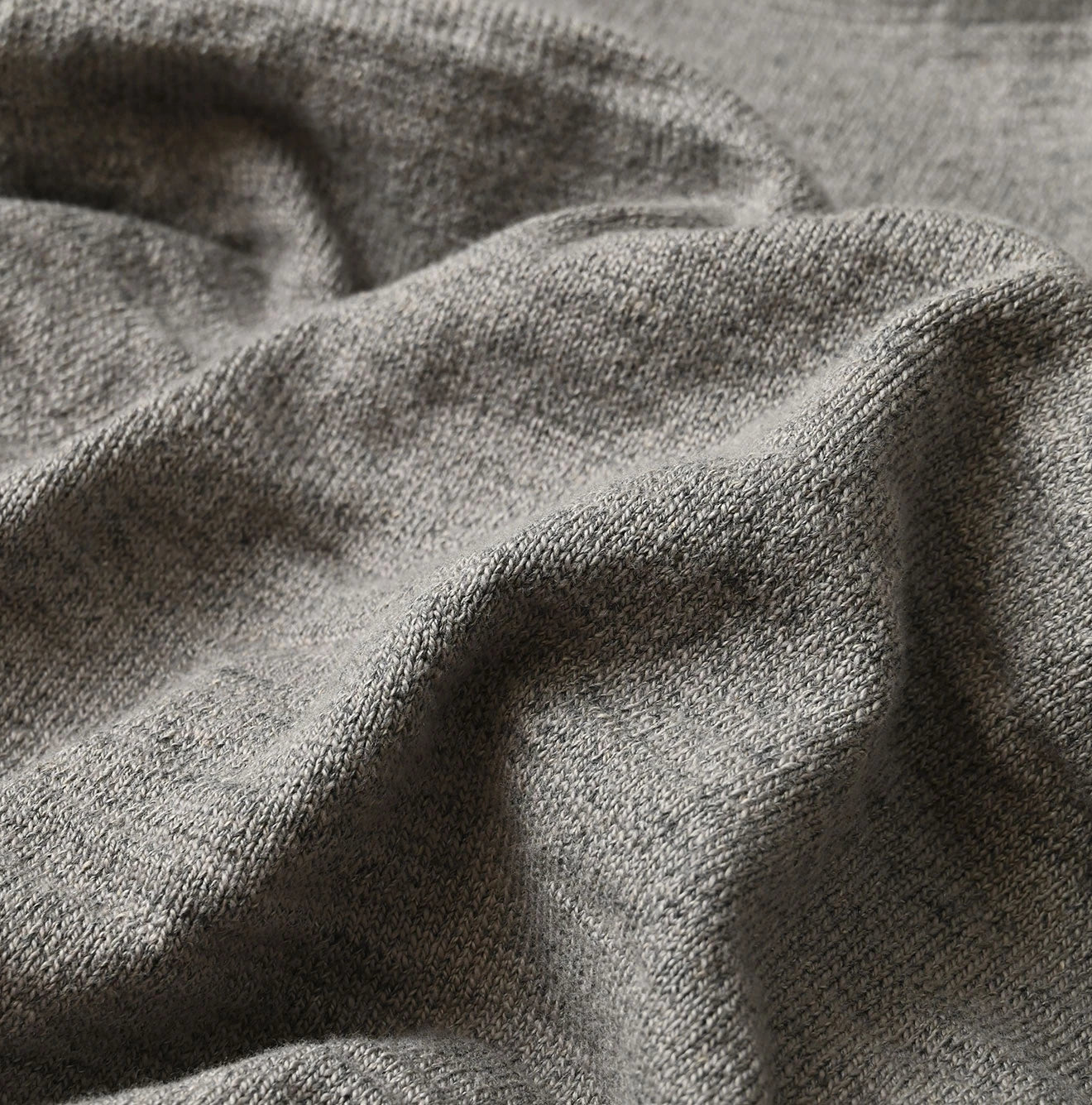 Dekoboko Knitsew 908 Uma Pull Detail