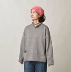 Dekoboko Knitsew 908 Uma Pull Female Model