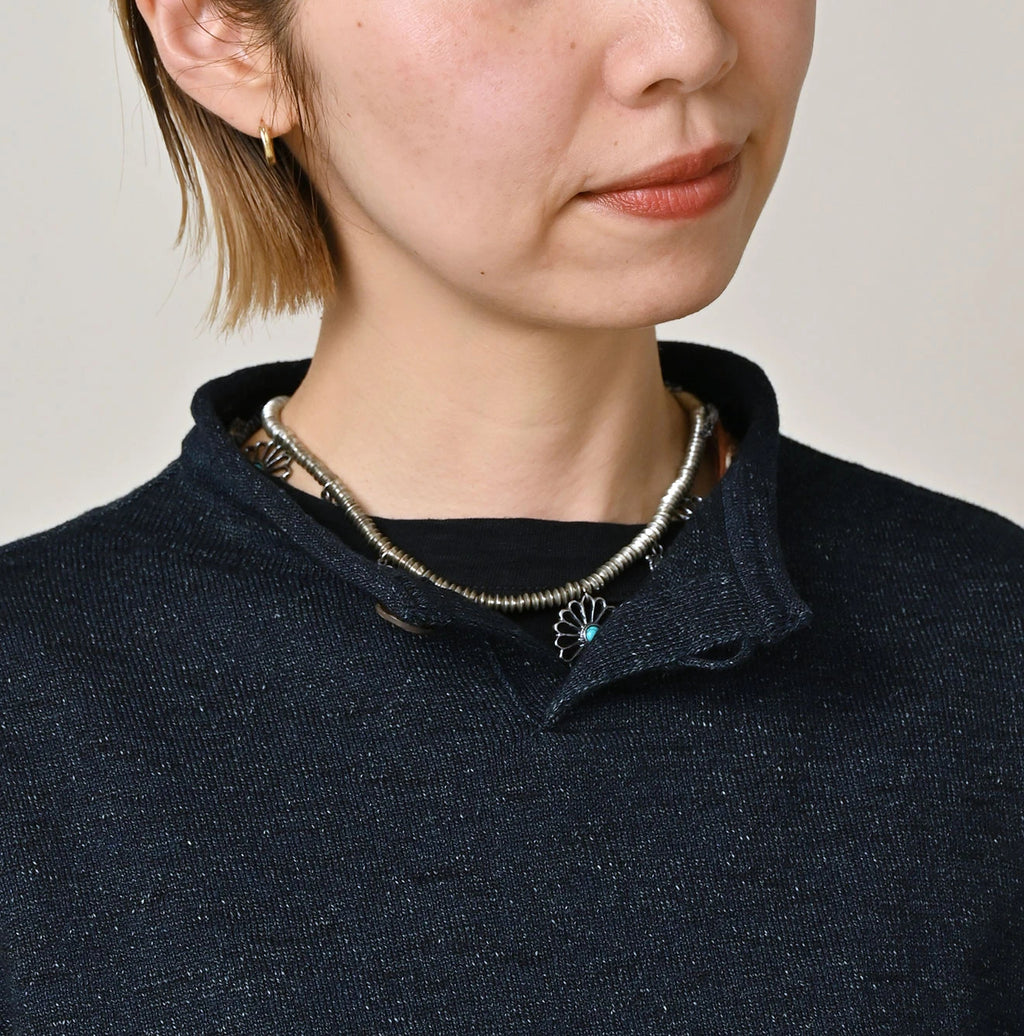 Indigo Dekoboko Knitsew 908 Uma Pull Detail