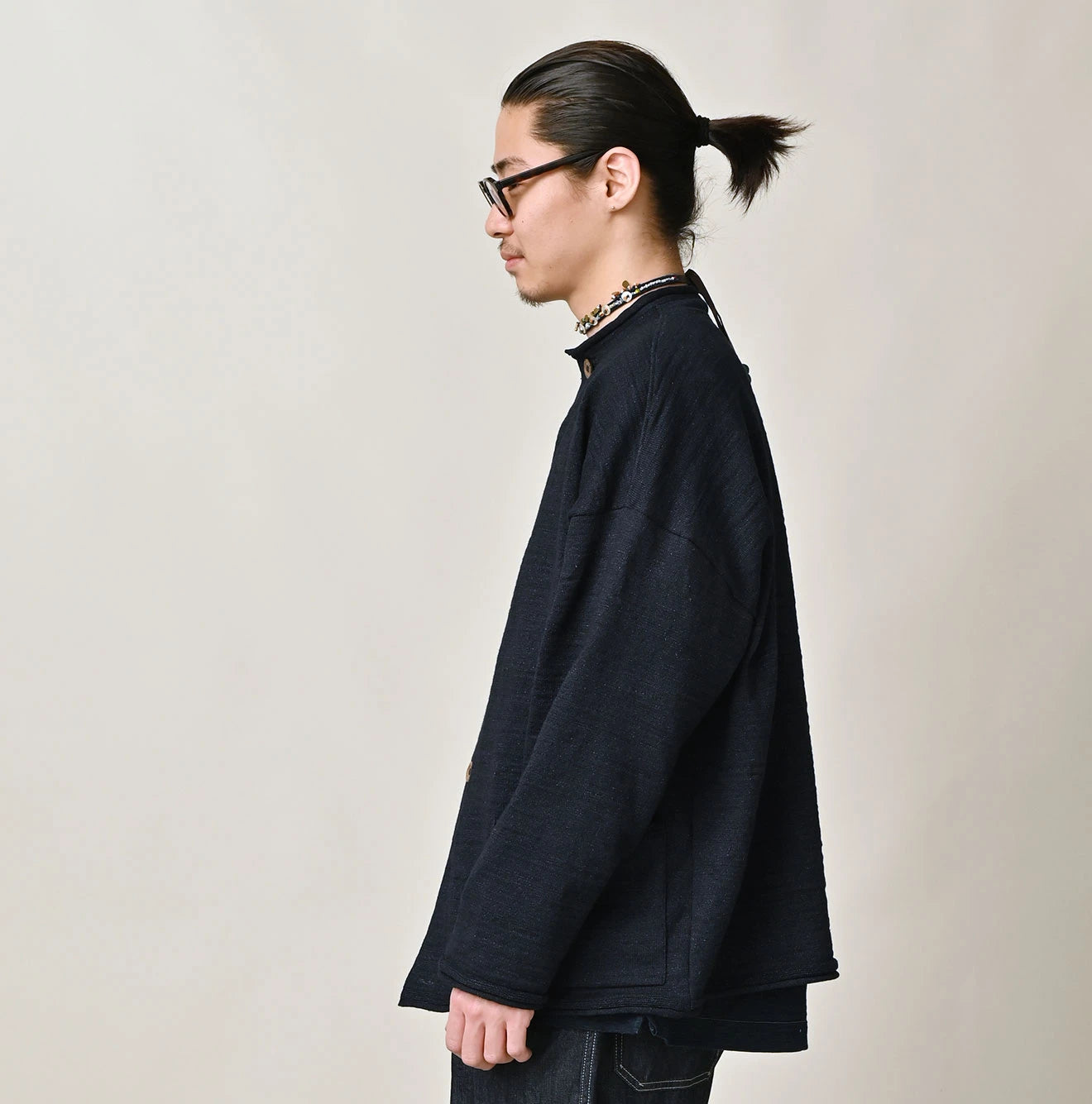 Indigo Dekoboko Knitsew 908 Cardigan Male Model