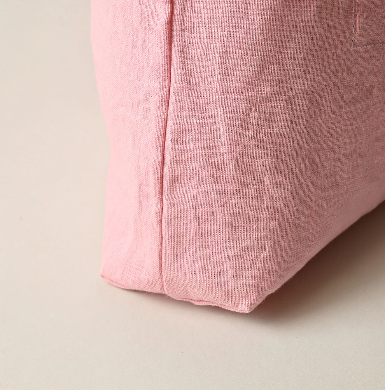 Indian Linen Nasuppie-kun 45 Star Tote Medium Detail