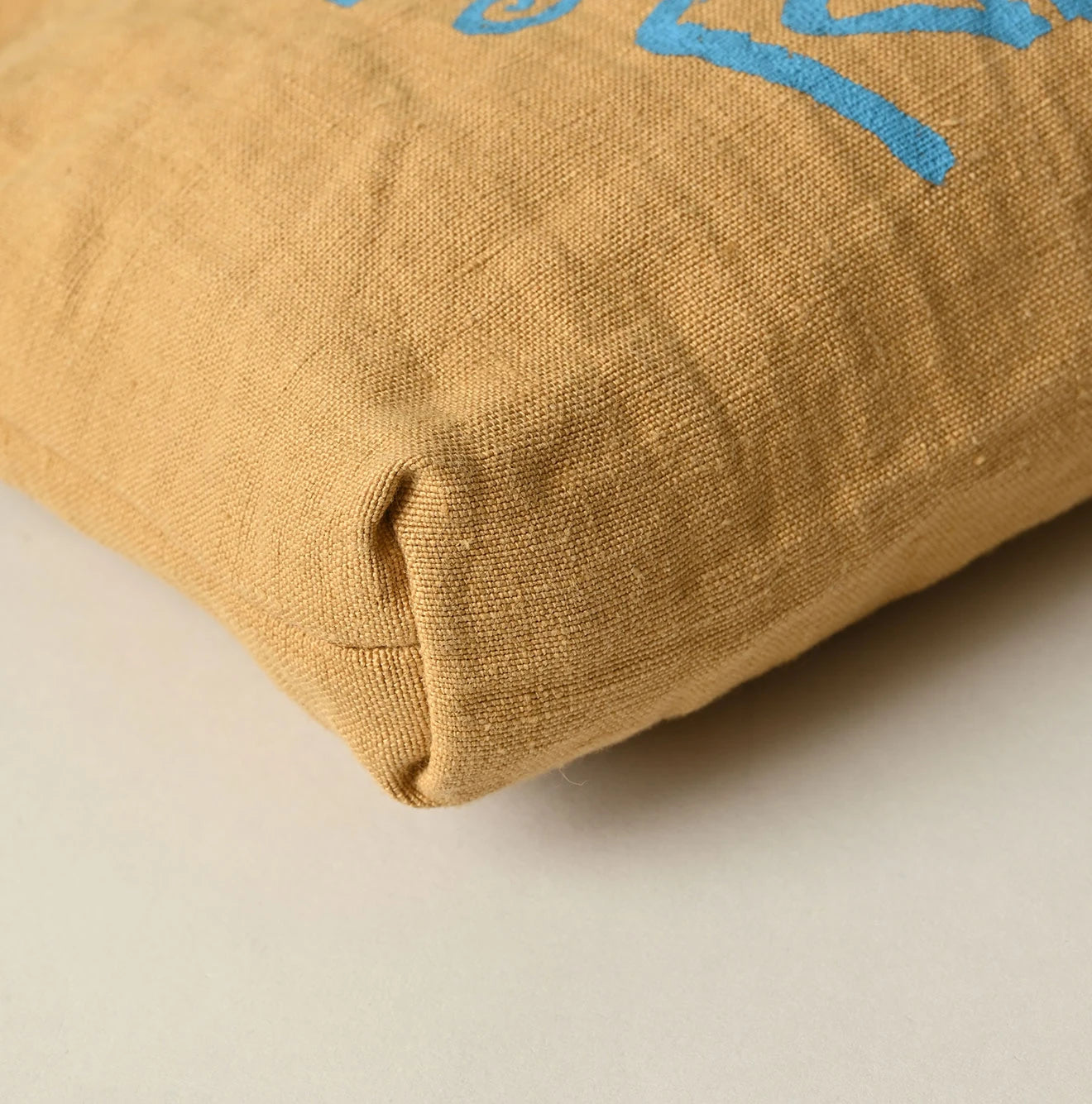 Indian Linen Nasuppie-kun 45 Star Tote Small Detail