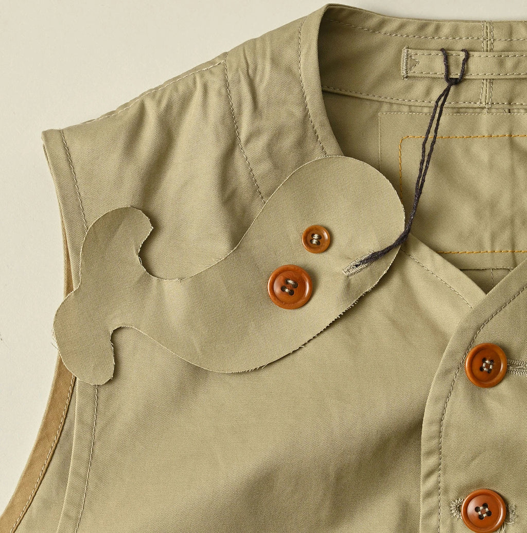 Thin Gabardine 908 Vest Detail