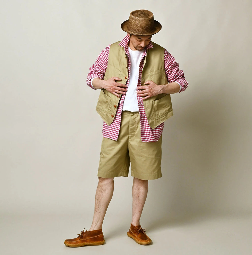 Thin Gabardine 908 Vest Male Model