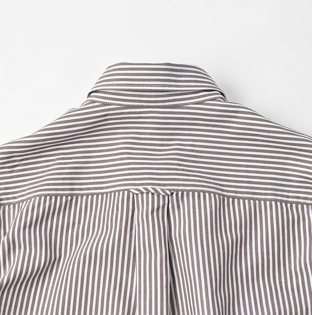 Usu OX Loafer 908 Button Down Shirt Detail