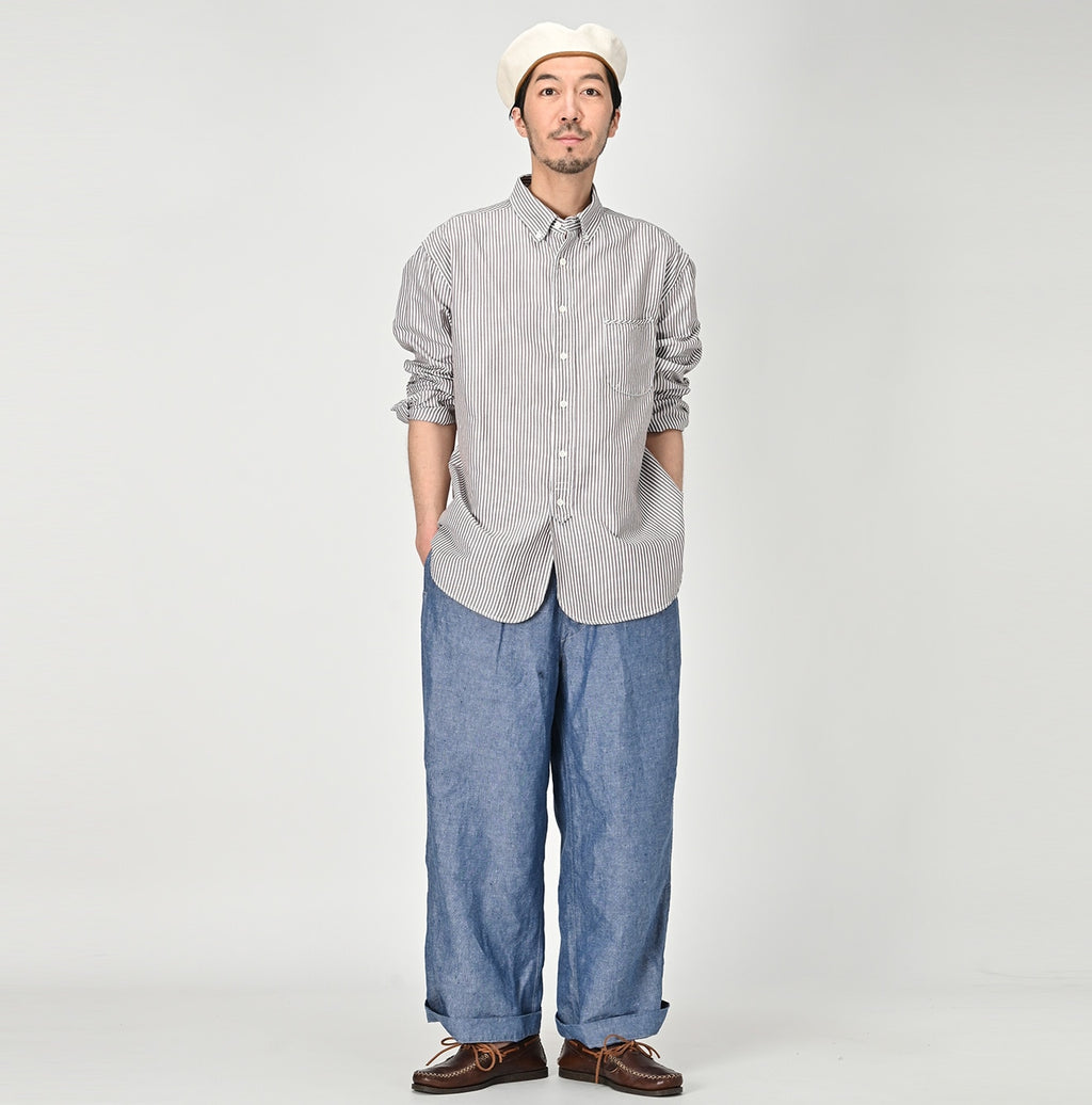 Usu OX Loafer 908 Button Down Shirt Male Model