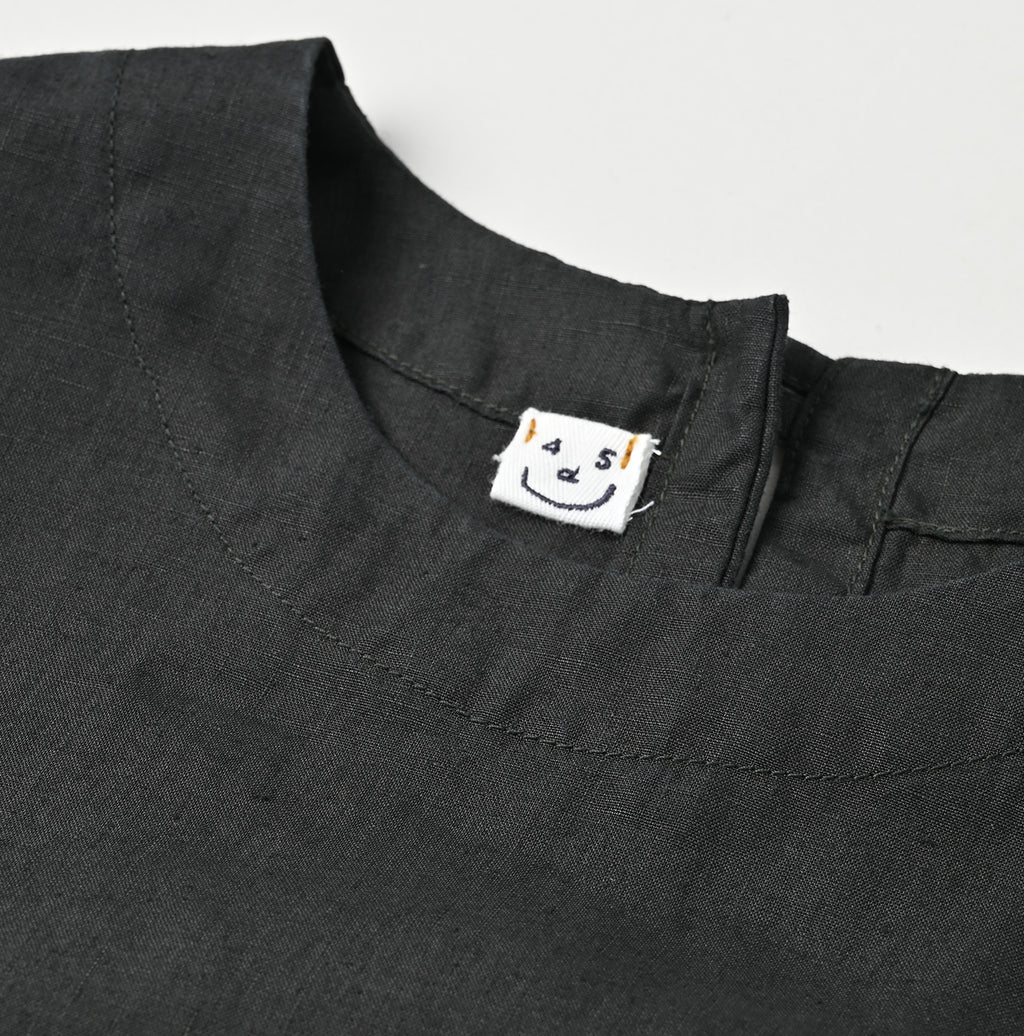 Plant Dyed Linen Half Sleeve POYON Dress Detail