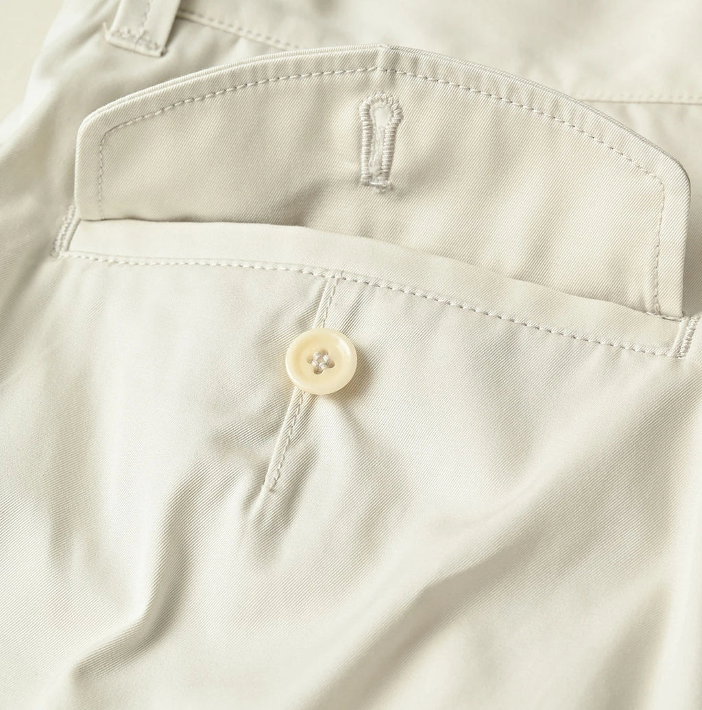 Thin Gabardine Charlotte Baggy Detail