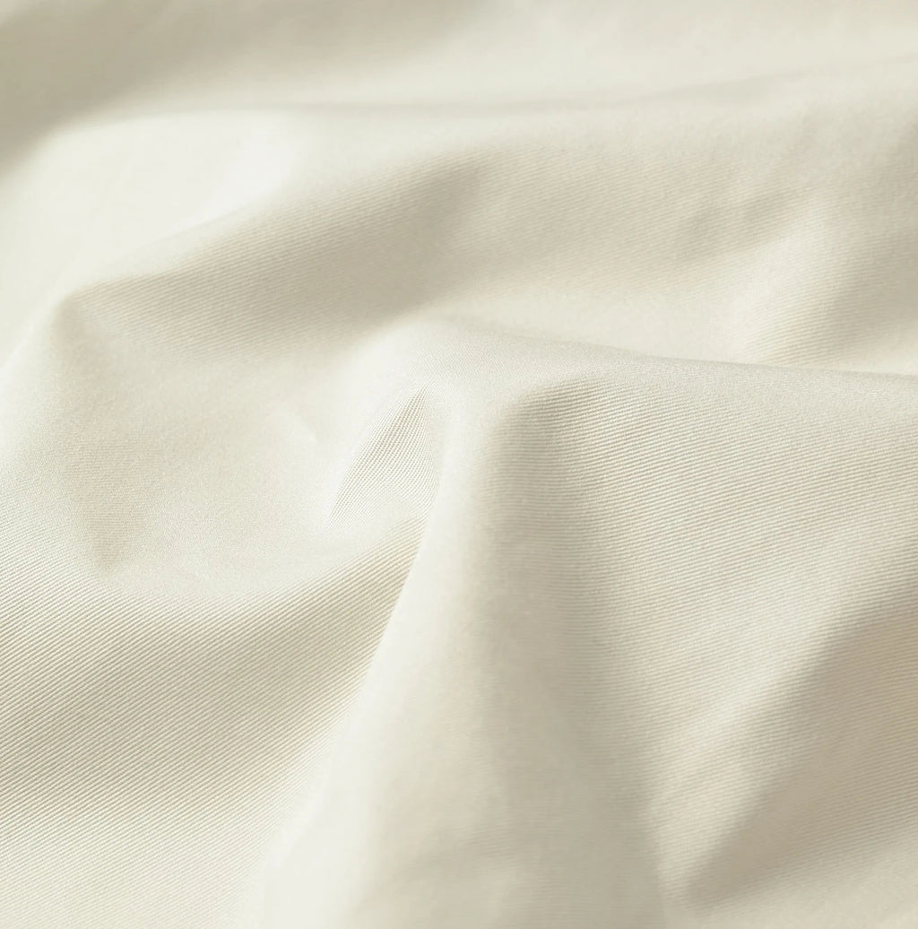 Thin Gabardine Charlotte Baggy Detail