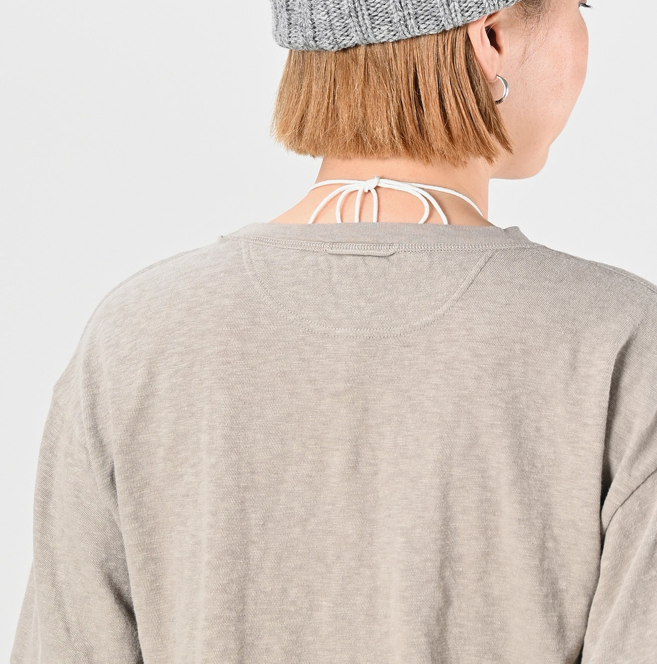 4545 Tenjiku 908 V-neck T-shirt Detail